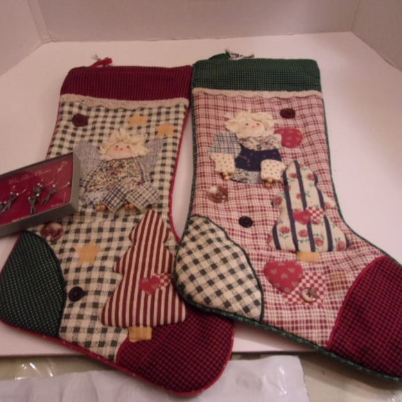 2 HANDCRAFTED STOCKINGS/GOLF WINE CHARMS - Picture 1 of 4
